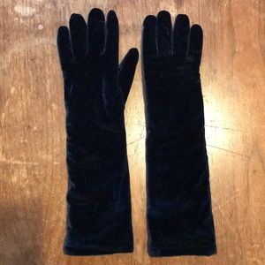 Long, warm, black velvet gloves with Thinsulate